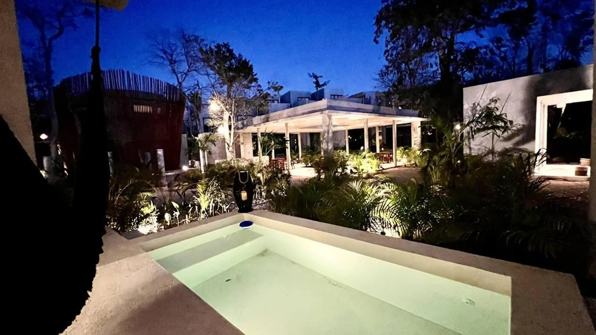 603 Seremonia Selva Private Pool New Apartment King Bed Wifi Tulum Mexico